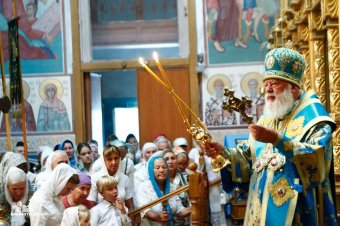 Митрополит Агафангел совершил Божественную литургию в храме в честь Казанской иконы Божией Матери на Пересыпи