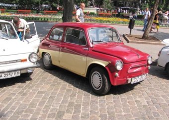 46 ретро-автомобилей «Запорожец» прогулялись по Одессе (фото)