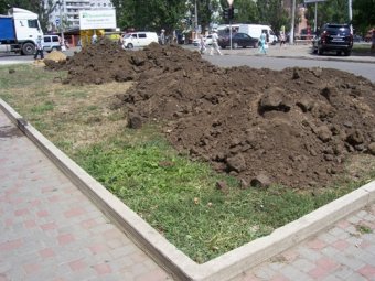 Суворовский район Одессы наращивает работы по благоустройству (фото)