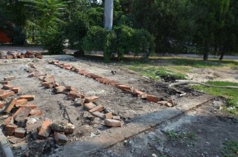 Власти Одессы продолжают благоустраивать Привокзальную площадь (фото)