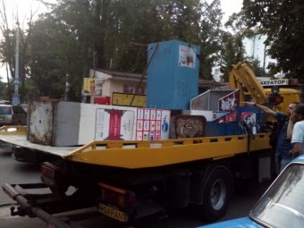 В Одессе демонтирован ряд незаконно установленных торговых объектов (фото)