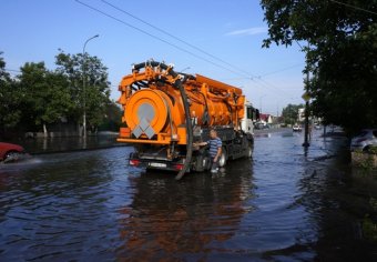 Одесские власти оперативно устраняют последствия сильного ливня. Сводка (фото)