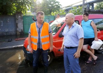 Одесские власти оперативно устраняют последствия сильного ливня. Сводка (фото)