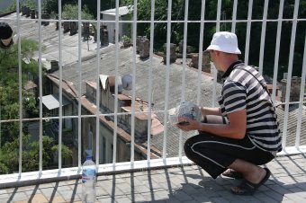 На Тёщином мосту пахнет краской
