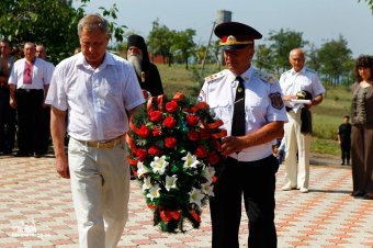 Епископ Аркадий благословил казачество