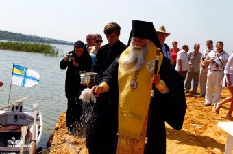 Епископ Аркадий благословил казачество