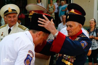 Епископ Аркадий благословил казачество