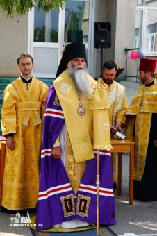 Епископ Аркадий благословил казачество