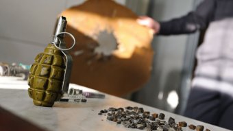 Милиция ищет разбойника с гранатой