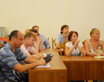 Геннадий Труханов провел встречу в мэрии с представителями ЕвроМайдана (фото)