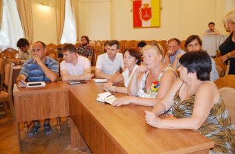 Геннадий Труханов провел встречу в мэрии с представителями ЕвроМайдана (фото)