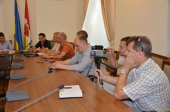 Геннадий Труханов провел встречу в мэрии с представителями ЕвроМайдана (фото)