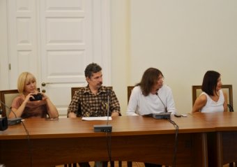 Геннадий Труханов провел встречу в мэрии с представителями ЕвроМайдана (фото)