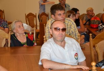 Геннадий Труханов провел встречу в мэрии с представителями ЕвроМайдана (фото)