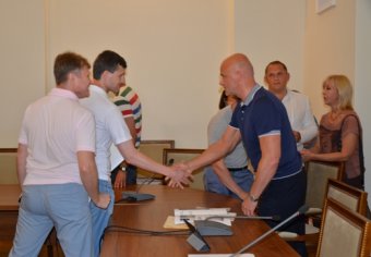 Геннадий Труханов провел встречу в мэрии с представителями ЕвроМайдана (фото)