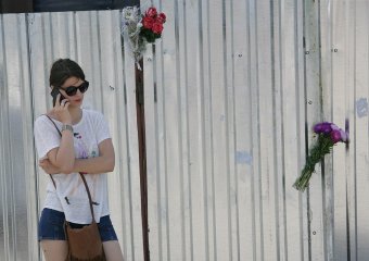 На Куликовом поле запустили в небо траурные шары (фото)