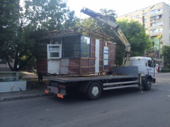 Привокзальная площадь и улица Пионерская Одессы освободились от части торговых будок