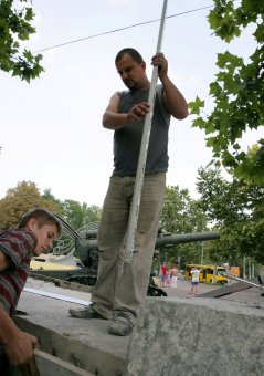 Благоустройство парка Победы завершится ко Дню города (фото)