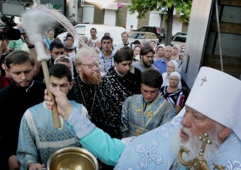 Одесситы отправили гуманитарную помощь жителям Востока