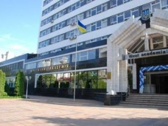 «Евромайдановцы» «люстрировали» Сергея Кивалова с дракой (видео)