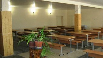 Одесские власти отчитываются о ходе ремонта пищеблоков школ и детсадов Суворовского района (фото)