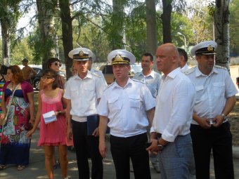 Геннадий Труханов проинспектировал новое здание Военно-морского лицея