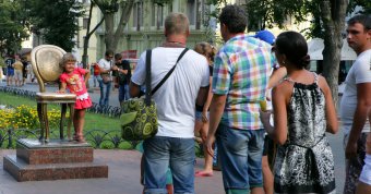 В Одессе очередь… у стула (фото)
