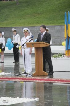 Петр Порошенко в Одессе: Многие у нас говорят на русском. Но думают здесь на нем иначе, чем в России (фото)
