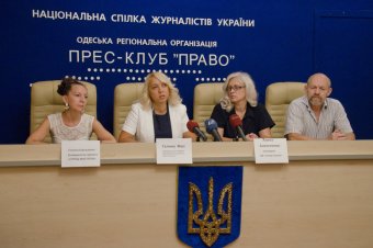 Волонтеры обращают внимание одесситов к проблемам вынужденных переселенцев