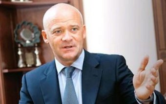 Геннадий Труханов поручил избавиться от сухостоя возле детских учреждений