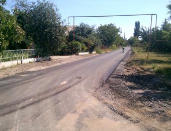 В Одессе на поселке Шевченко продолжается капремонт дорожного покрытия (фото)