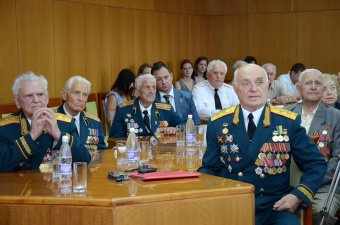 Геннадий Труханов поздравил ветеранов с годовщиной освобождения Одесской области