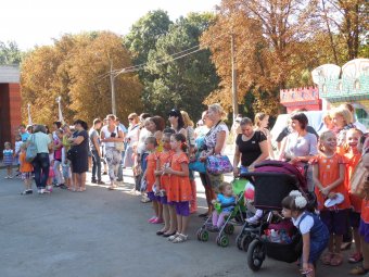 Ко Дню города в парке Горького открылась обновлённая аллея