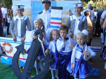 Ко Дню города в парке Горького открылась обновлённая аллея