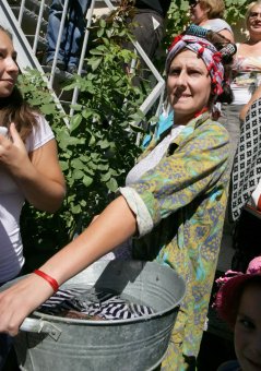 В знаменитом одесском дворике прошла свадьба (фото)