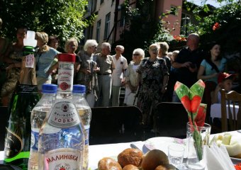 В знаменитом одесском дворике прошла свадьба (фото)