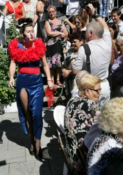 В знаменитом одесском дворике прошла свадьба (фото)