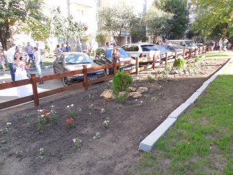 «Одесский двор»: Благоустроена детская площадка на Ак. Королёва