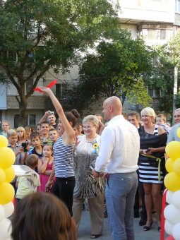 «Одесский двор»: Благоустроена детская площадка на Ак. Королёва