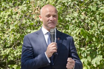 Геннадий Труханов открыл Лунный парк после реконструкции