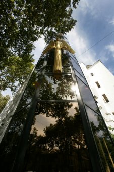 В Доме с ангелом установили памятную доску Борису Литваку