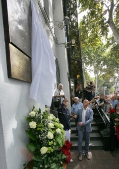 В Доме с ангелом установили памятную доску Борису Литваку