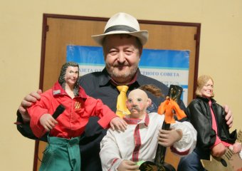 «Главный папа Карло» Украины открыл уникальную кукольную композицию в Одессе (фото)