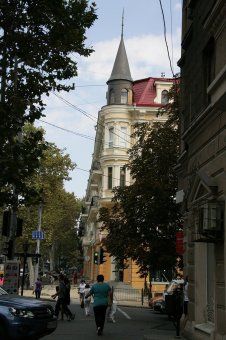 Завершилась реставрация фасада дома Райха (фото)