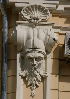 Завершилась реставрация фасада дома Райха (фото)