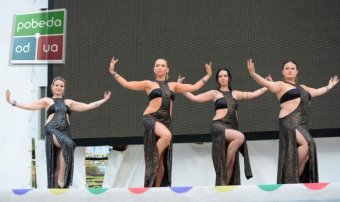 Более 50-ти танцовщиц участовали во флэш-мобе «BellyDance по-одесски» в Аркадии