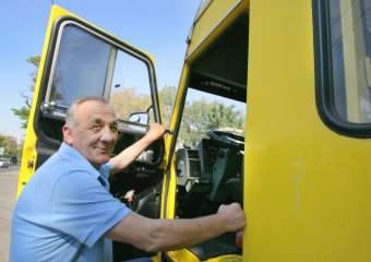 Одесские водители маршруток позировали в новой спецформе