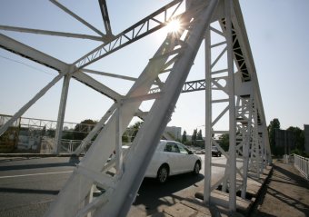 В Одессе железнодорожники облепят Горбатого щитами