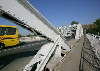 В Одессе железнодорожники облепят Горбатого щитами
