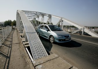 В Одессе железнодорожники облепят Горбатого щитами
